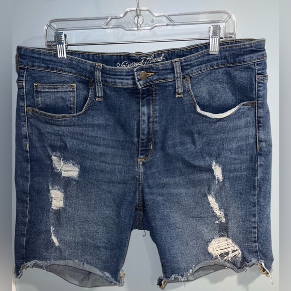 High rise Bermuda jean shorts - Picture 2 of 9